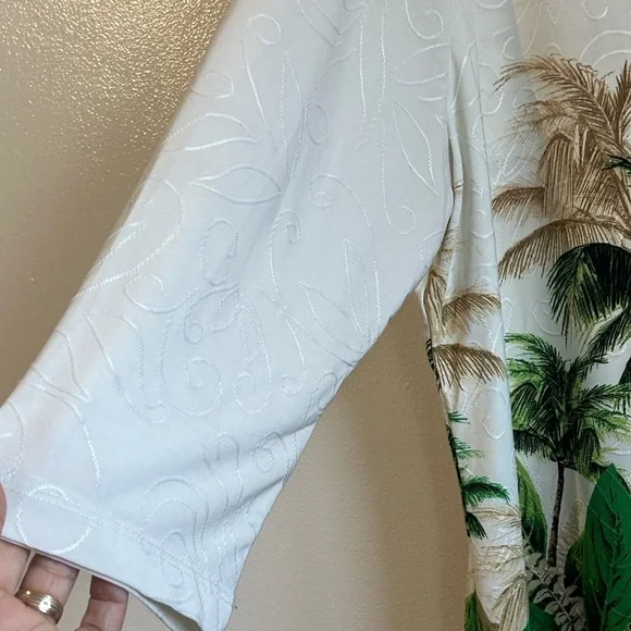 NWOTTropical Palm Tree Print Top - Picture 6 of 7